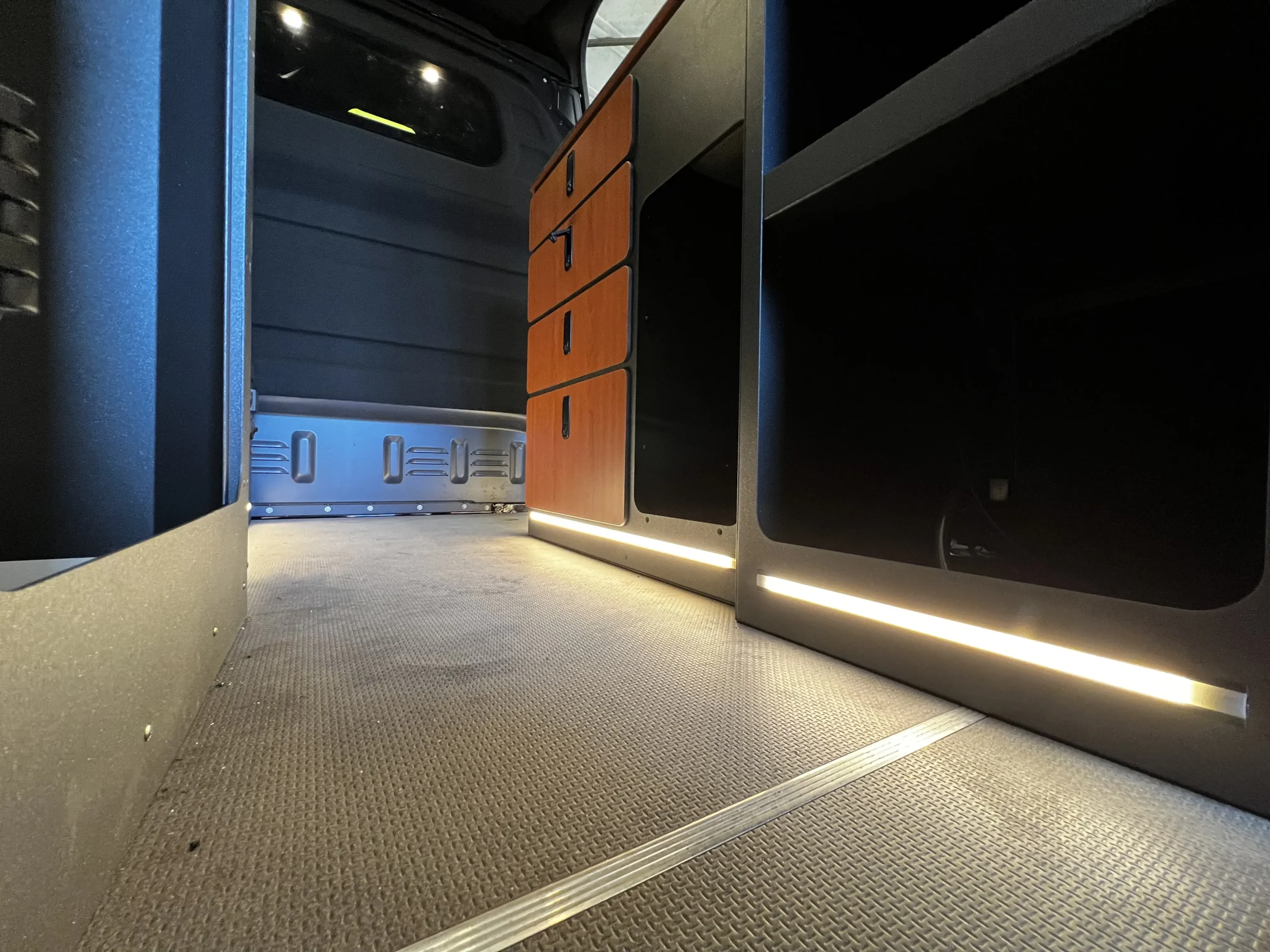 Mercedes Sprinter 910 L2H2
