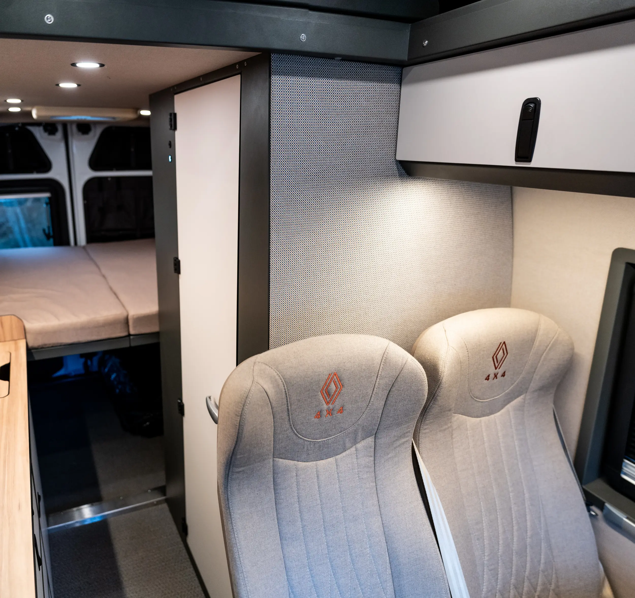Renault Master Oberaigner 4×4 L4H2